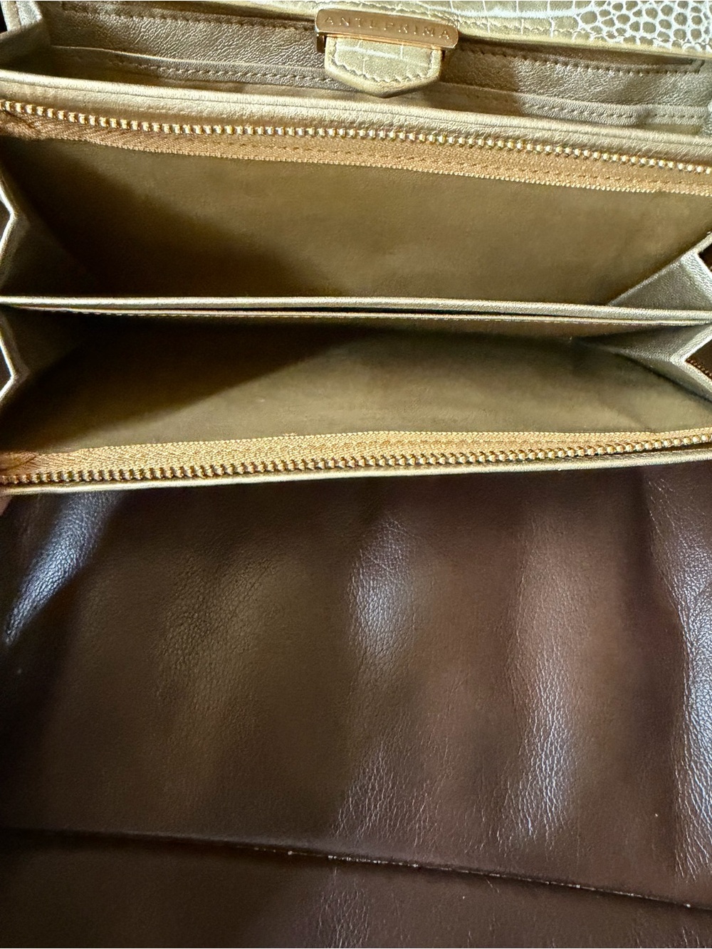 Anteprima Gold Croc-Embossed Clutch Long Wallet GUC - Picture 6 of 14